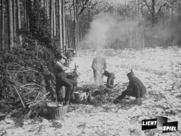 Gemeinsames Mittagessen (Filmstill)