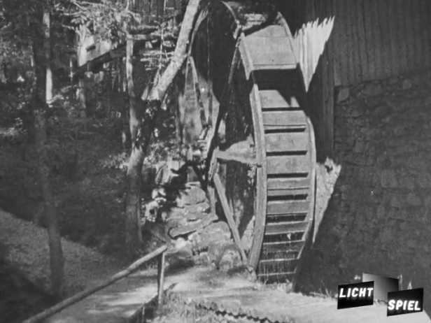Das grosse Wasserrad (Filmstill)